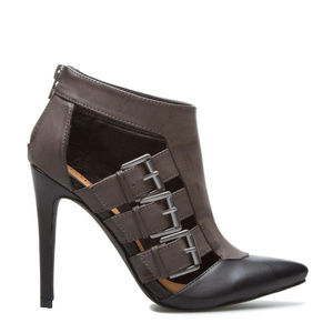 Paper Fox Lee Pointed Toe Open Sides Heels